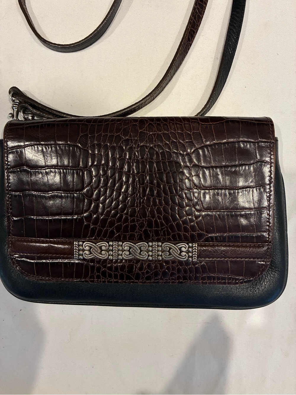 Brighton Leather Croc-Embossed Crossbody Purse Dark Brown / Black Silver Clasps